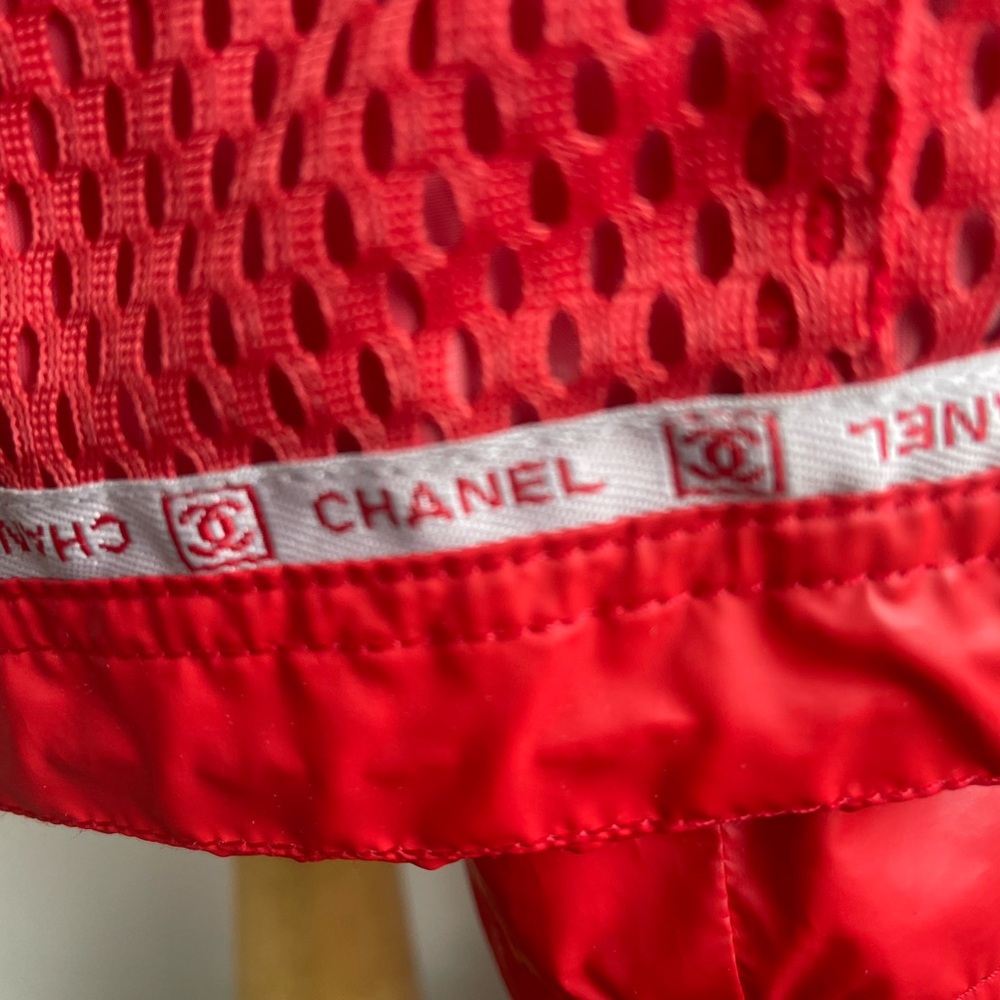 CHANEL Red and Gray Jacket with Hood - Picture 8 of 11